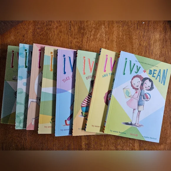 Ivy & Bean Books 1-8 + Activity Book Like New - Picture 4 of 6